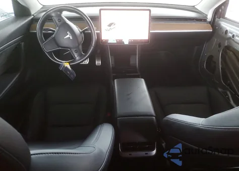 2018 Tesla Model 3 z USA, uszkodzony, nr VIN 5YJ3E1EB1JF083357